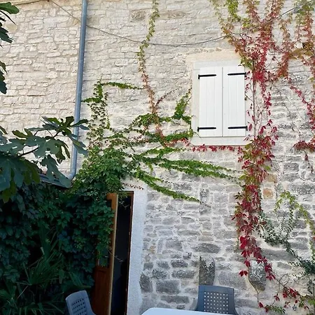 Сasa de vacaciones Charming Old Istrian Stone House Marasi